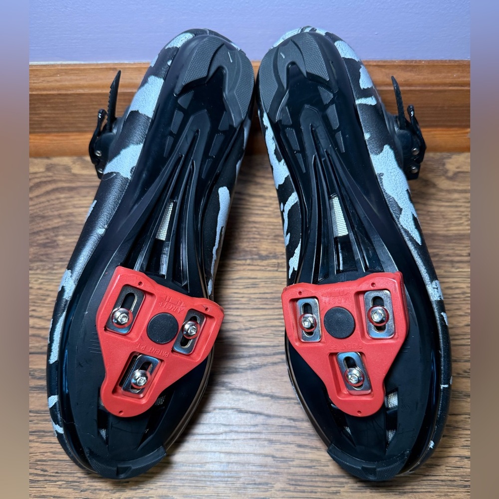 Spin Bike Cycling Shoes with Delta Clip - Picture 3 of 3